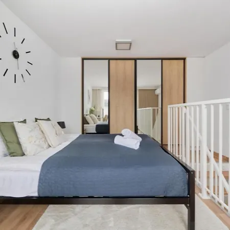 Rentplanet - Slonimskiego Ii Apartment *