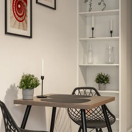 Rentplanet - Slonimskiego Ii Apartment *